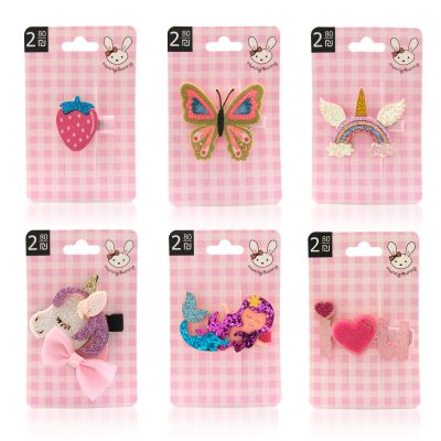 סיכת מקור עם דמות מנצנצת