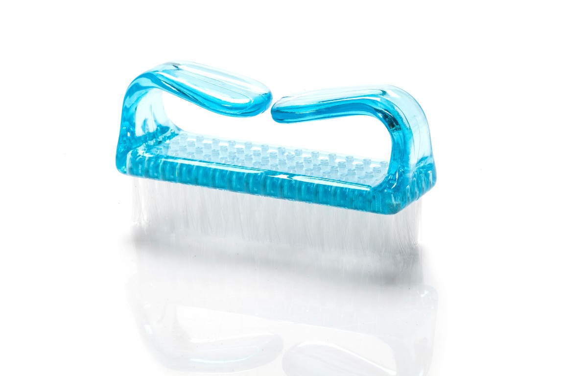 מברשת לניקוי ציפורניים ופדיקור