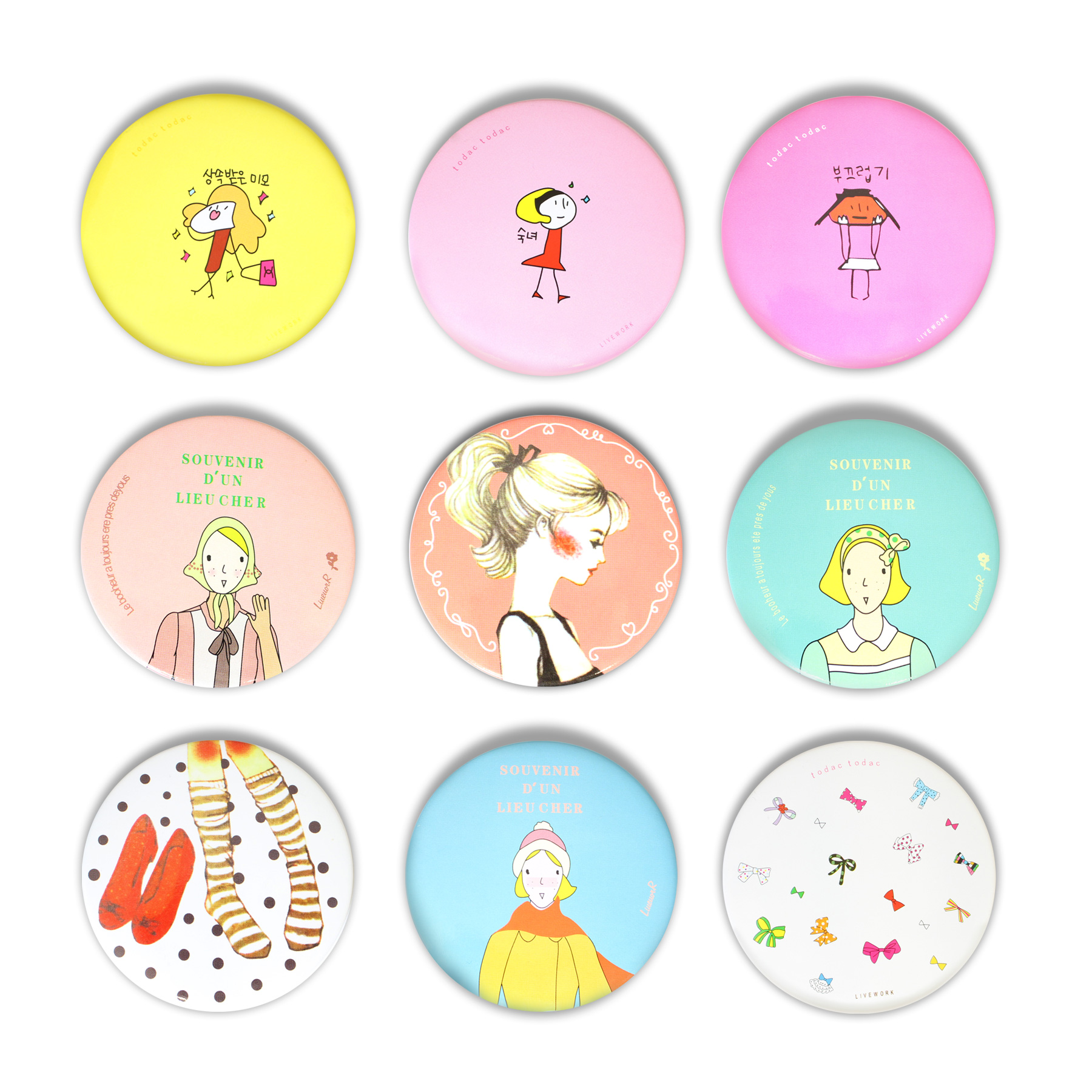 מראת איפור קומפקטית בעיצובי קומיקס ייחודיים